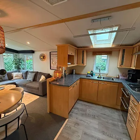 Veluwe - Private Jacuzzi, Pool & Kids Club