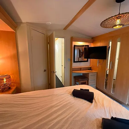 Apartment Veluwe - Private Jacuzzi, Pool & Kids Club *